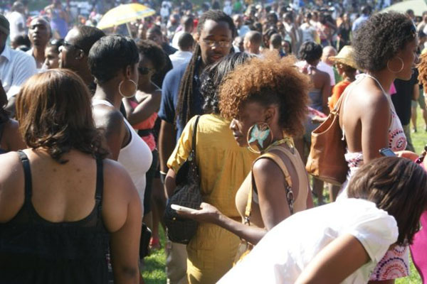 From 2000 to 2010, the MIH Heatwave barbecue in Prospect Park was a major social event for young black professionals in New York City. It catered to a crowd that felt out of place at other gatherings, and its popularity spread thanks to social networks.